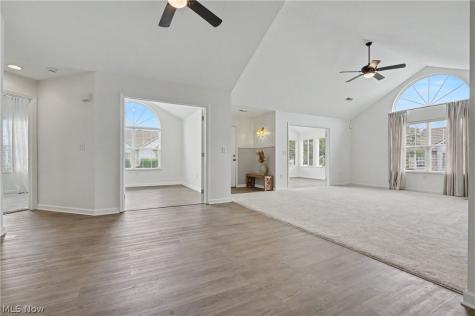 604 Crossings Circle Tallmadge OH 44278