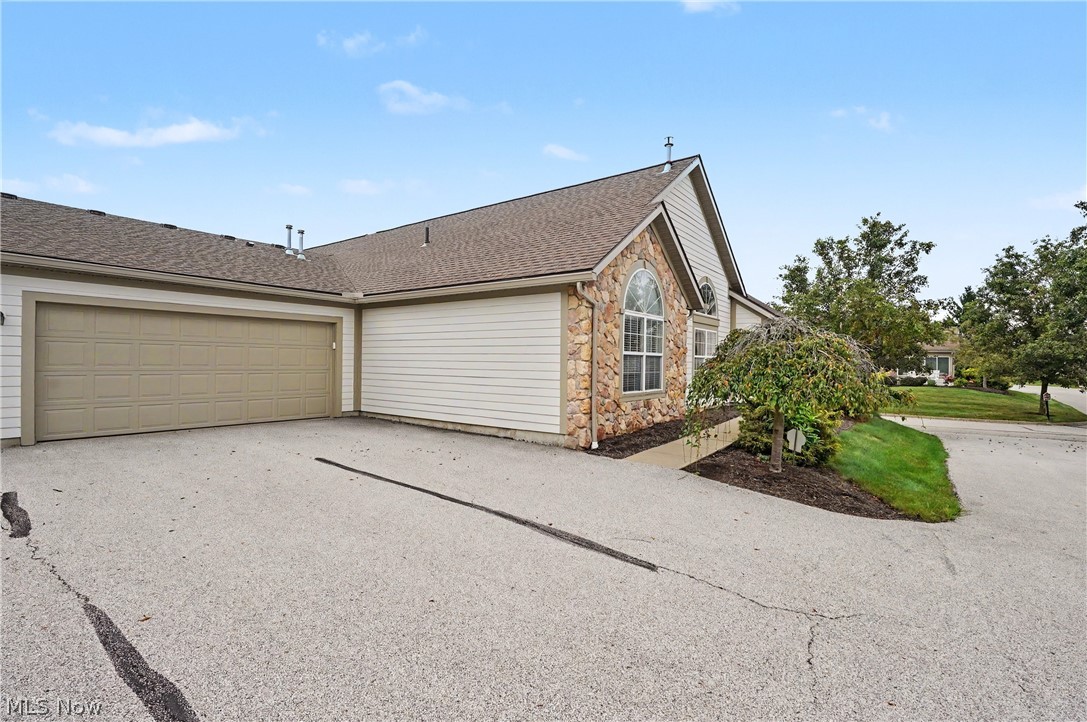 604 Crossings Circle Tallmadge OH 44278