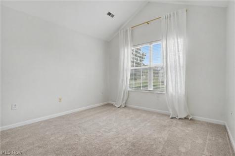 604 Crossings Circle Tallmadge OH 44278