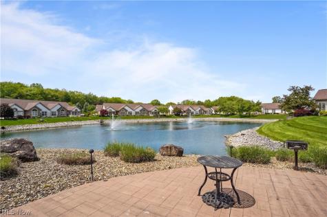 604 Crossings Circle Tallmadge OH 44278