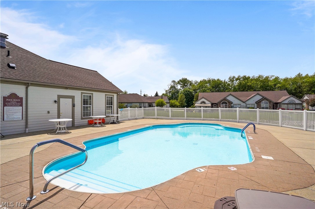 604 Crossings Circle Tallmadge OH 44278