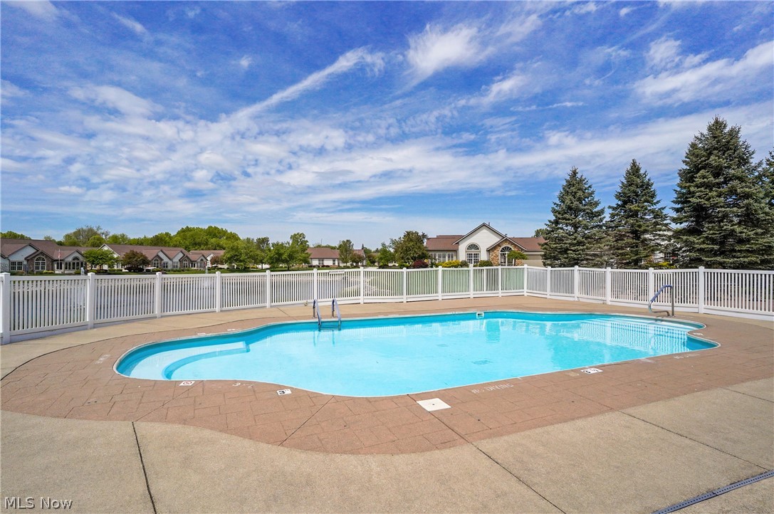 604 Crossings Circle Tallmadge OH 44278