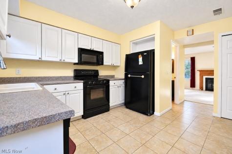 8240 Deepwood Boulevard Mentor OH 44060