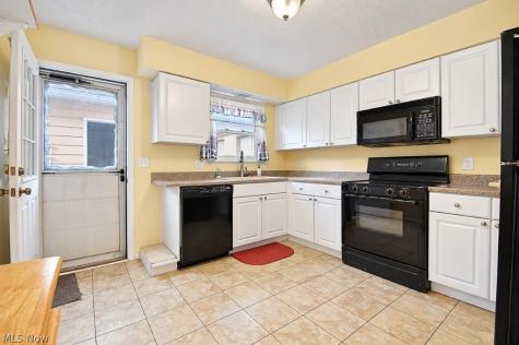 8240 Deepwood Boulevard Mentor OH 44060