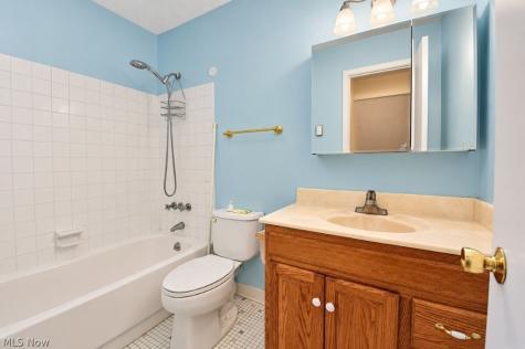 8240 Deepwood Boulevard Mentor OH 44060