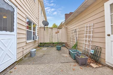 8240 Deepwood Boulevard Mentor OH 44060