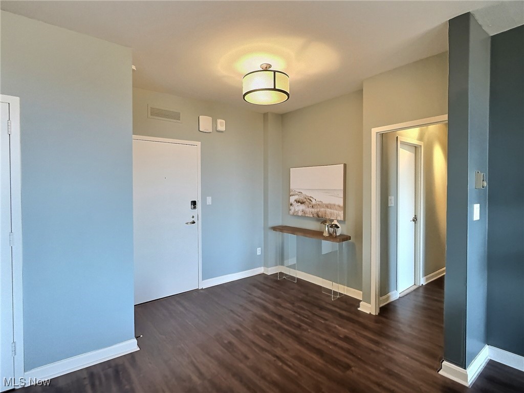 1 Bratenahl Place Bratenahl OH 44108