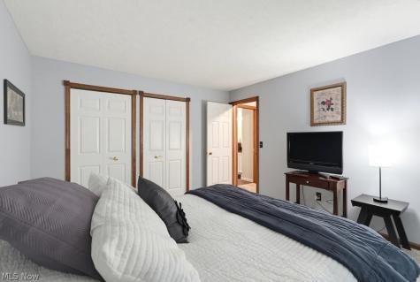 14504 Cross Creek Lane North Royalton OH 44133