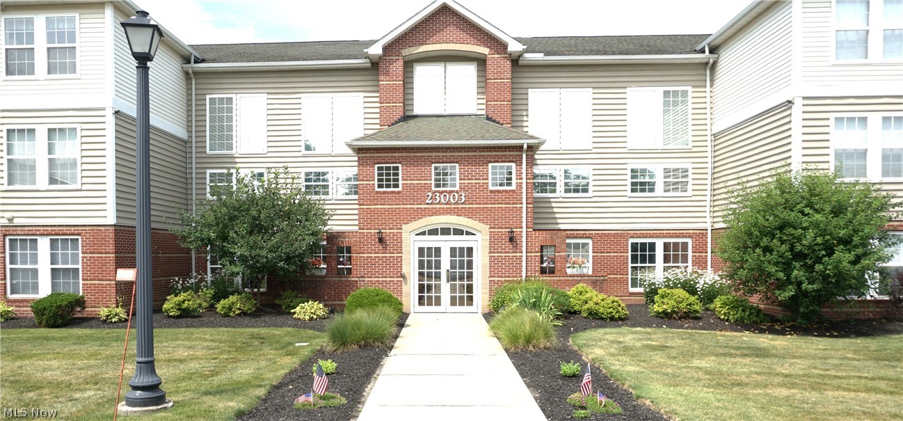 23003 Chandlers Lane Olmsted Falls OH 44138