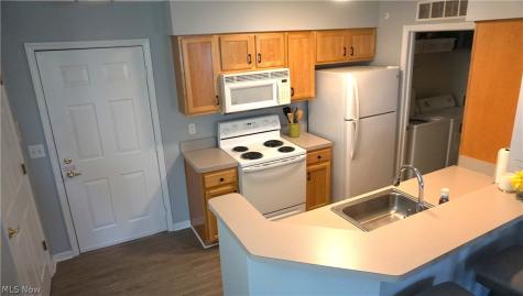 23003 Chandlers Lane Olmsted Falls OH 44138