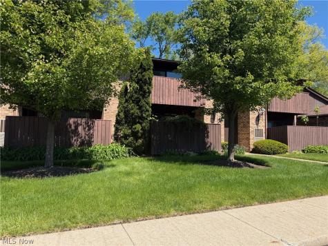 3249 Mayfield Road Cleveland Heights OH 44118
