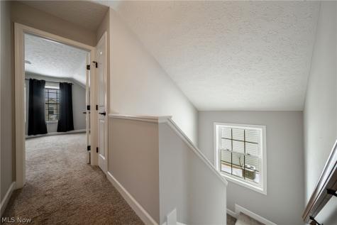 8708 Wakefield Run North Ridgeville OH 44039