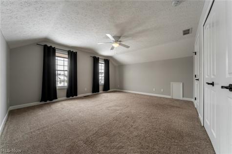 8708 Wakefield Run North Ridgeville OH 44039