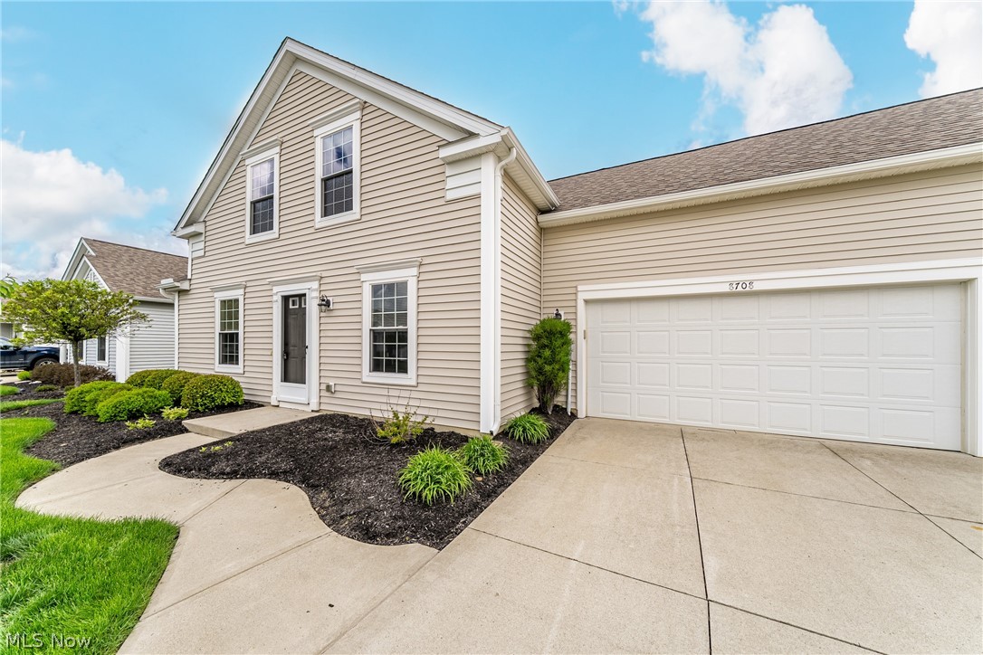 8708 Wakefield Run North Ridgeville OH 44039