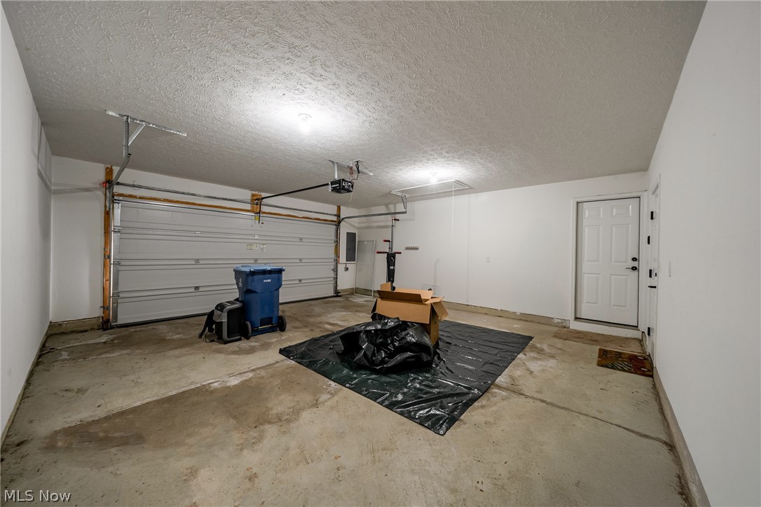 8708 Wakefield Run North Ridgeville OH 44039