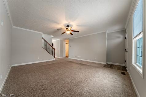 8708 Wakefield Run North Ridgeville OH 44039