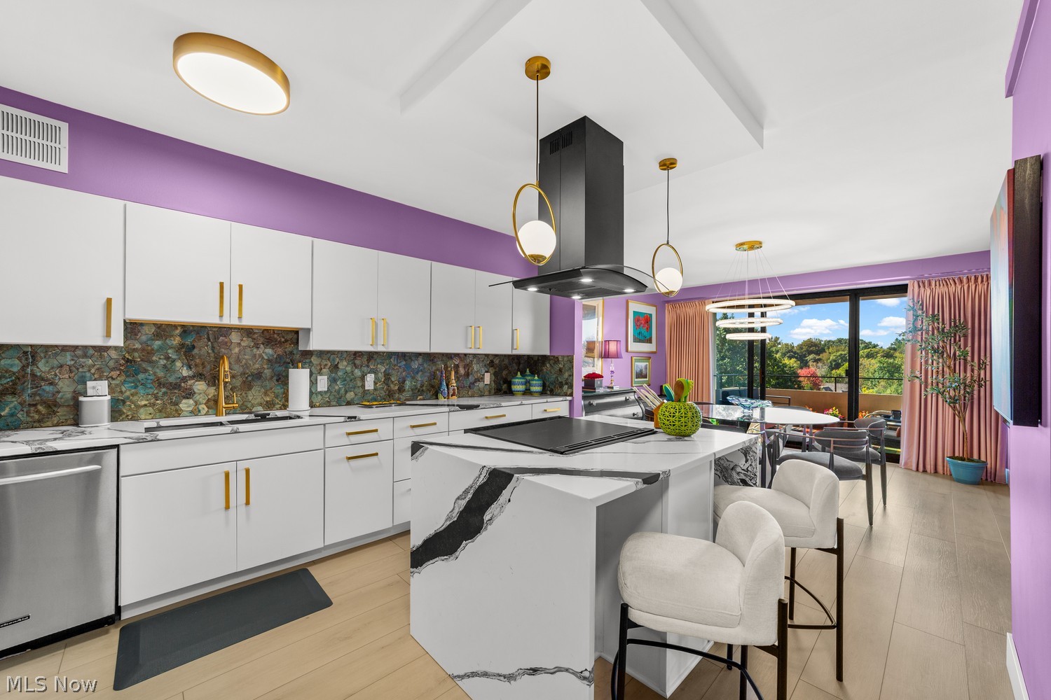 1 Bratenahl Place Bratenahl OH 44108