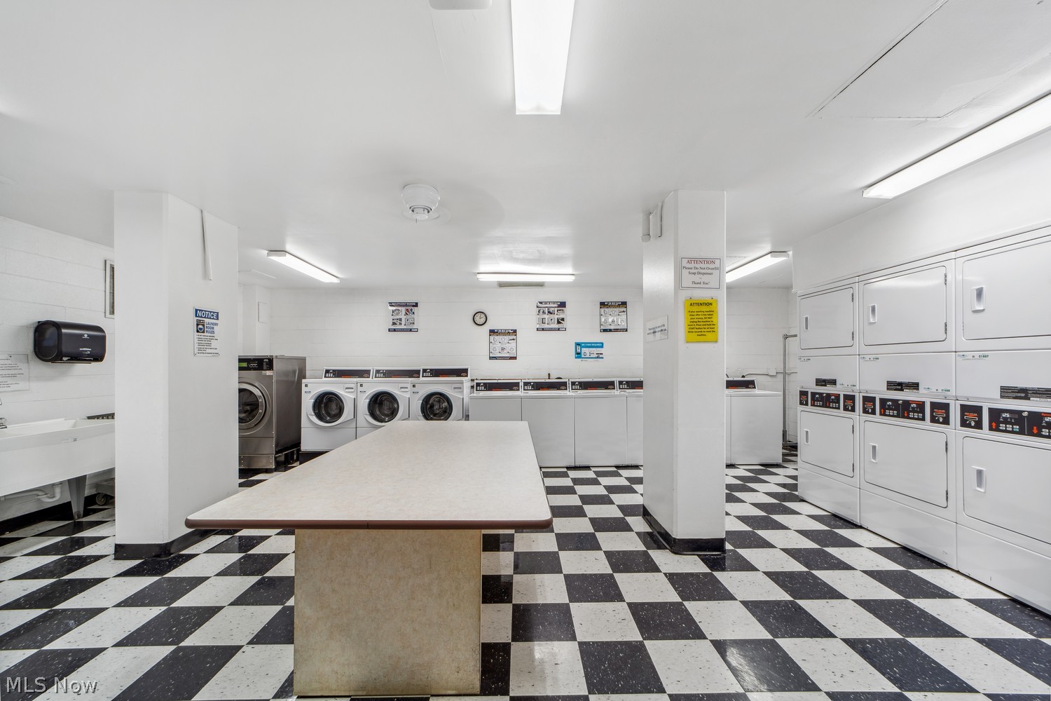1 Bratenahl Place Bratenahl OH 44108