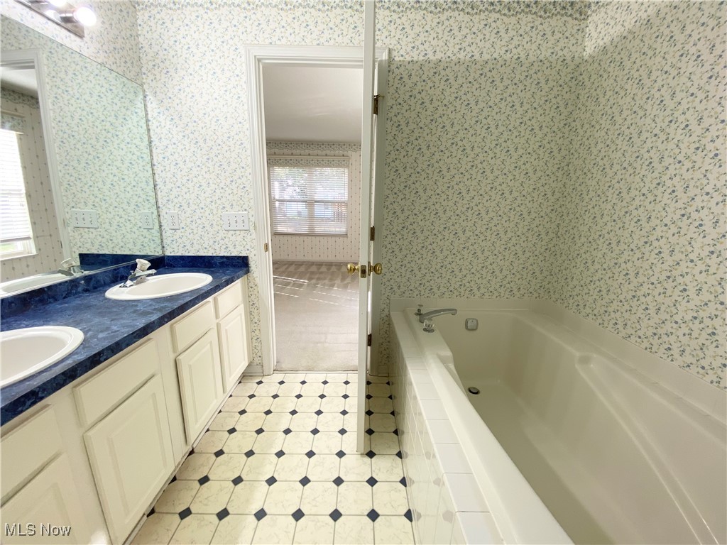 215 Marilyn Lane Eastlake OH 44095