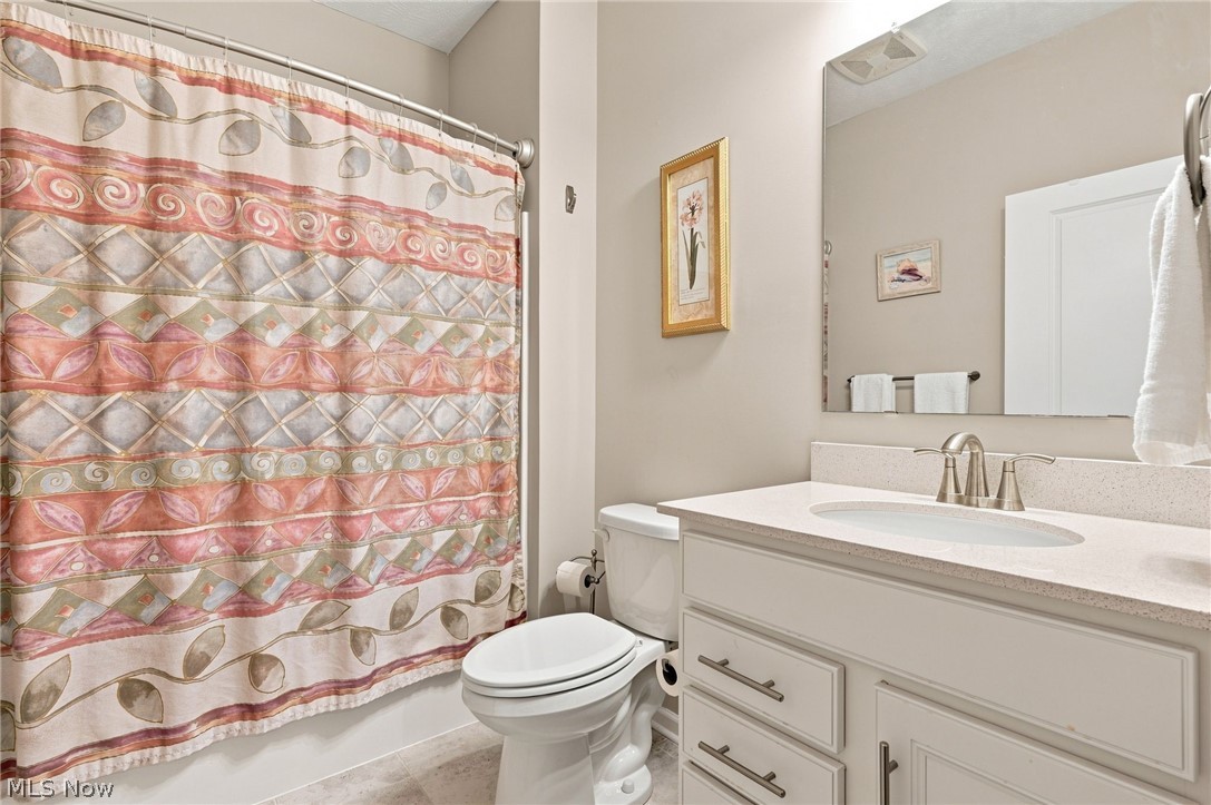 670 Shinnecock Lane Aurora OH 44202