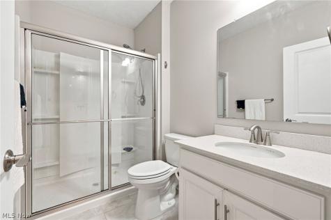 670 Shinnecock Lane Aurora OH 44202