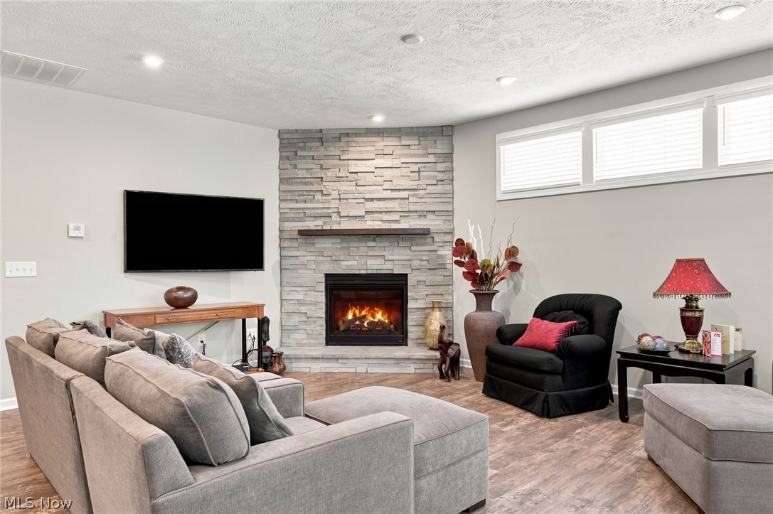 670 Shinnecock Lane Aurora OH 44202
