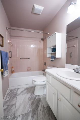5999 Halle Farm Drive Willoughby OH 44094