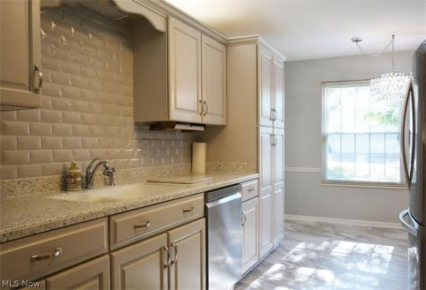 5999 Halle Farm Drive Willoughby OH 44094