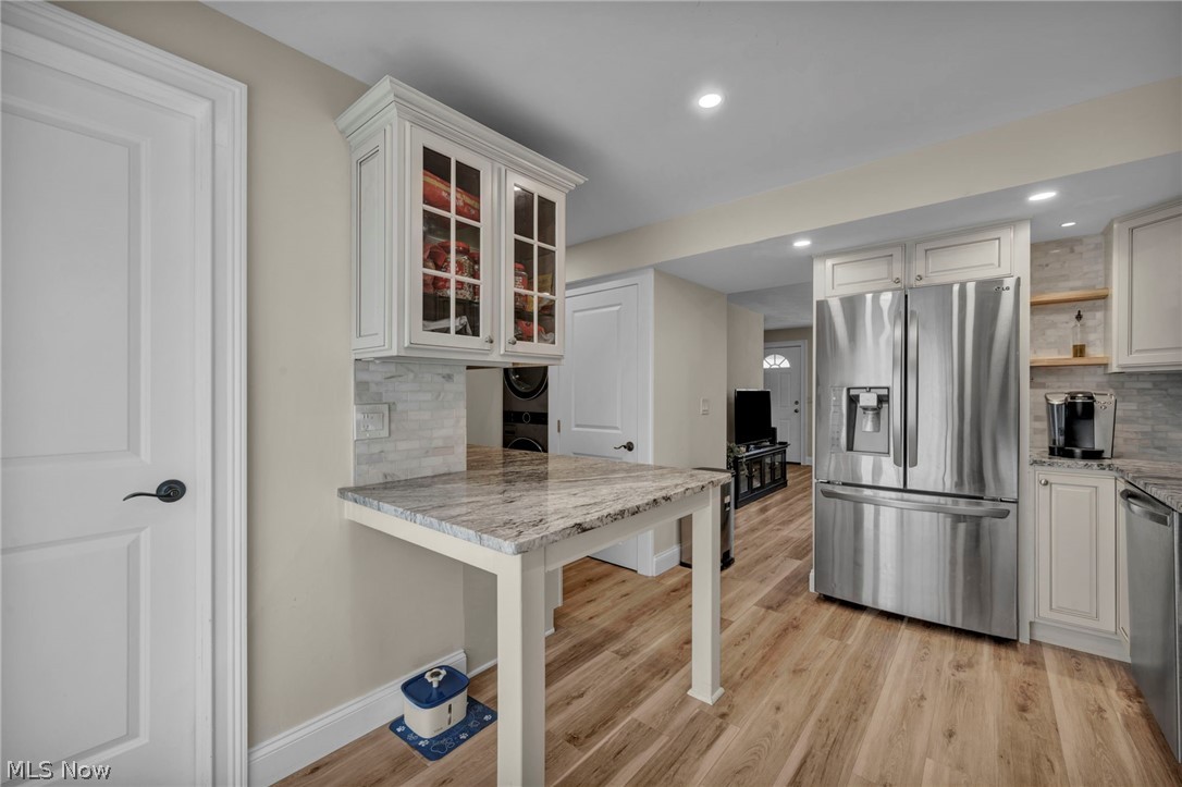 2556 Shakespeare Lane Avon OH 44011