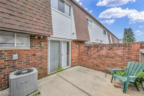 2556 Shakespeare Lane Avon OH 44011