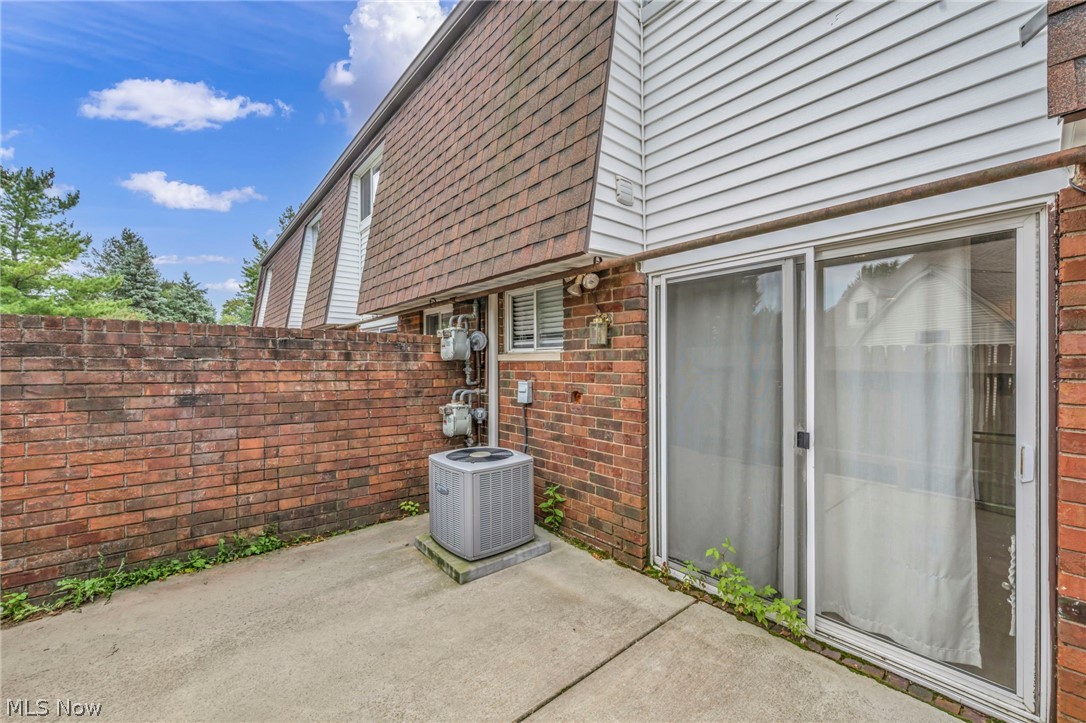 2556 Shakespeare Lane Avon OH 44011