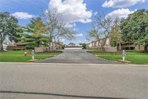 2556 Shakespeare Lane Avon OH 44011