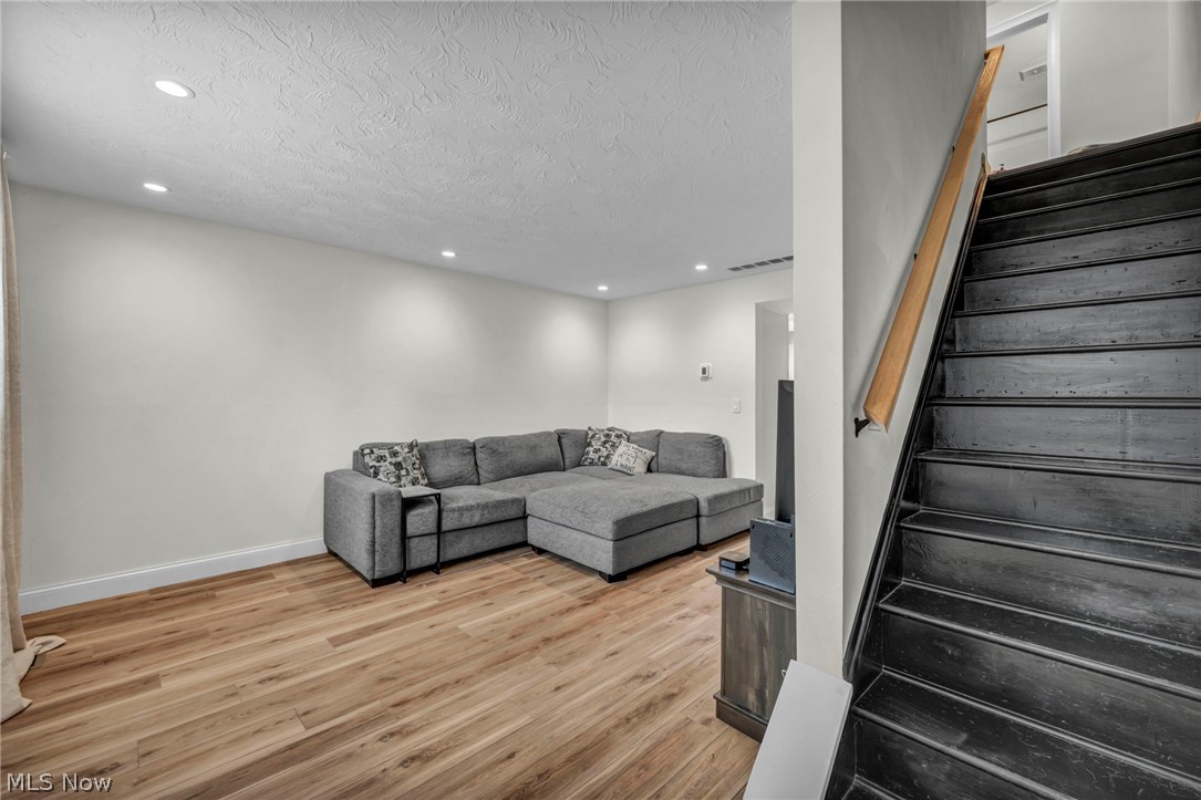 2556 Shakespeare Lane Avon OH 44011