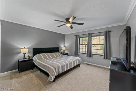 1339 Fox Run Drive Youngstown OH 44512