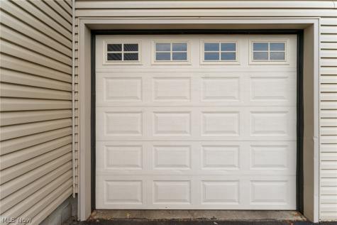 1339 Fox Run Drive Youngstown OH 44512