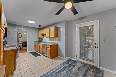 1339 Fox Run Drive Youngstown OH 44512