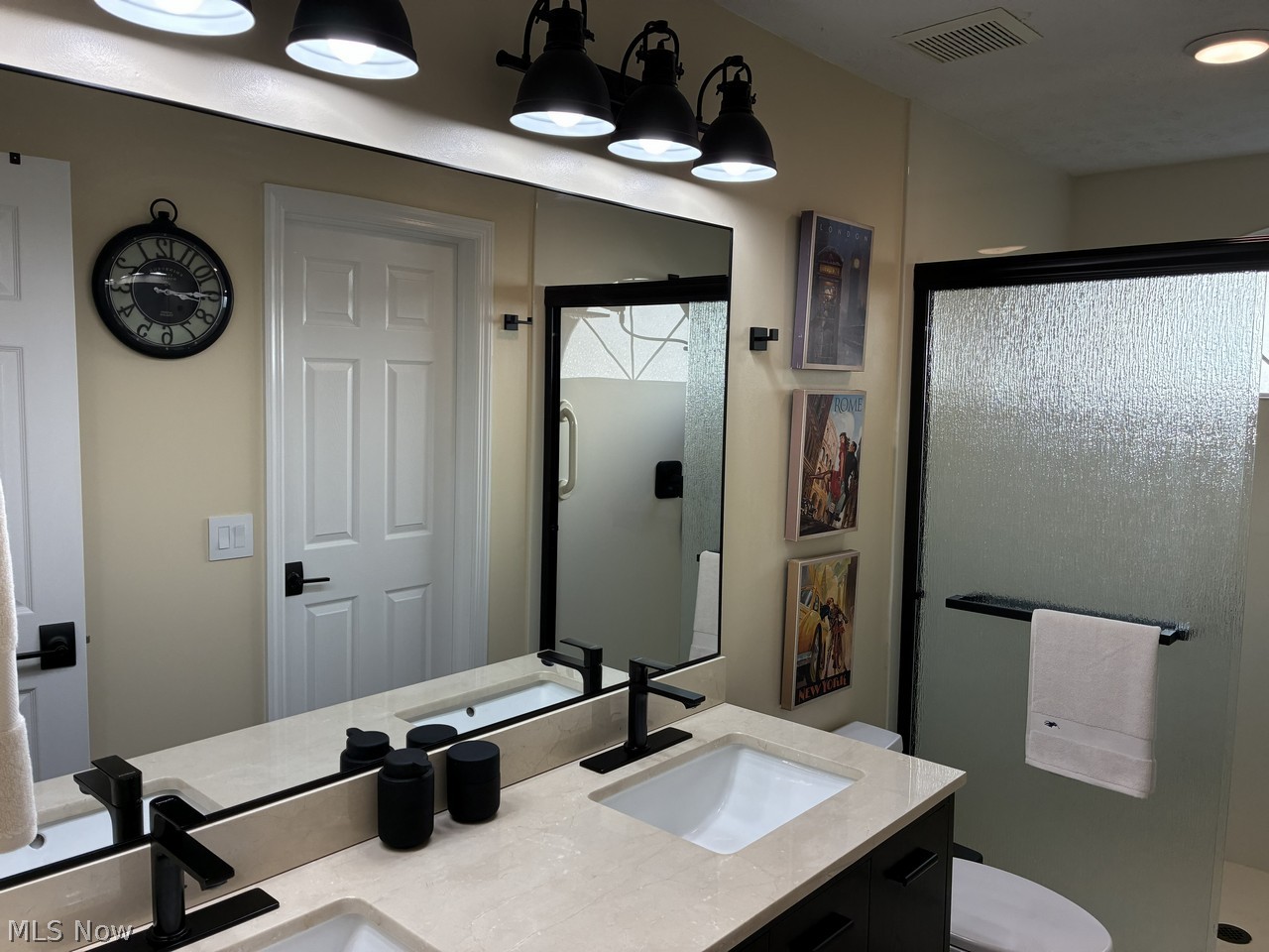 1661 Southpointe Circle NE Canton OH 44714