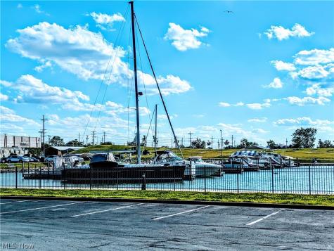 401 Shoreline Drive W Sandusky OH 44870