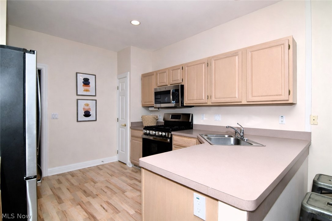 3138 Richmond Road Beachwood OH 44122