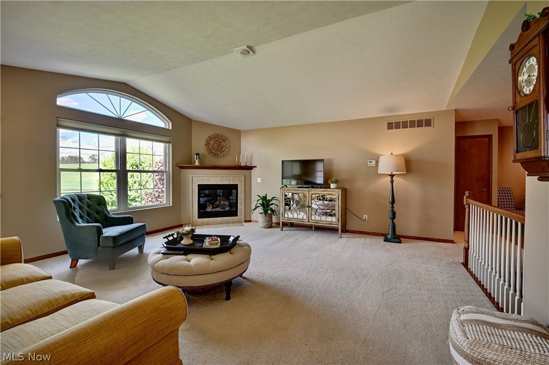 181 Heritage Crossing SE Sugarcreek OH 44681