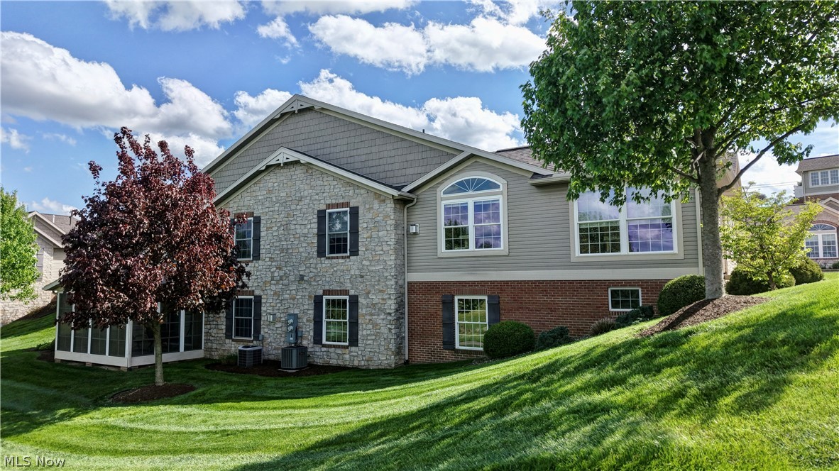 181 Heritage Crossing SE Sugarcreek OH 44681