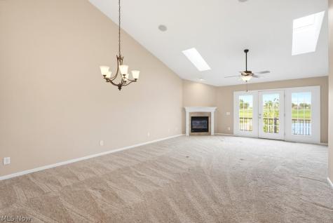 2549 River Downs Stow OH 44224