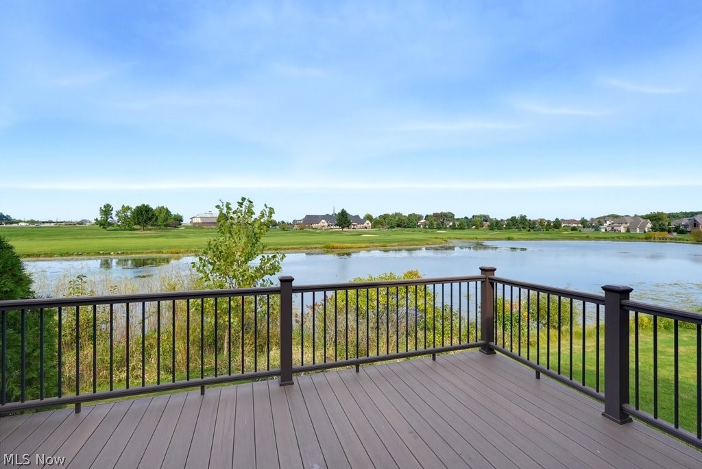 2549 River Downs Stow OH 44224