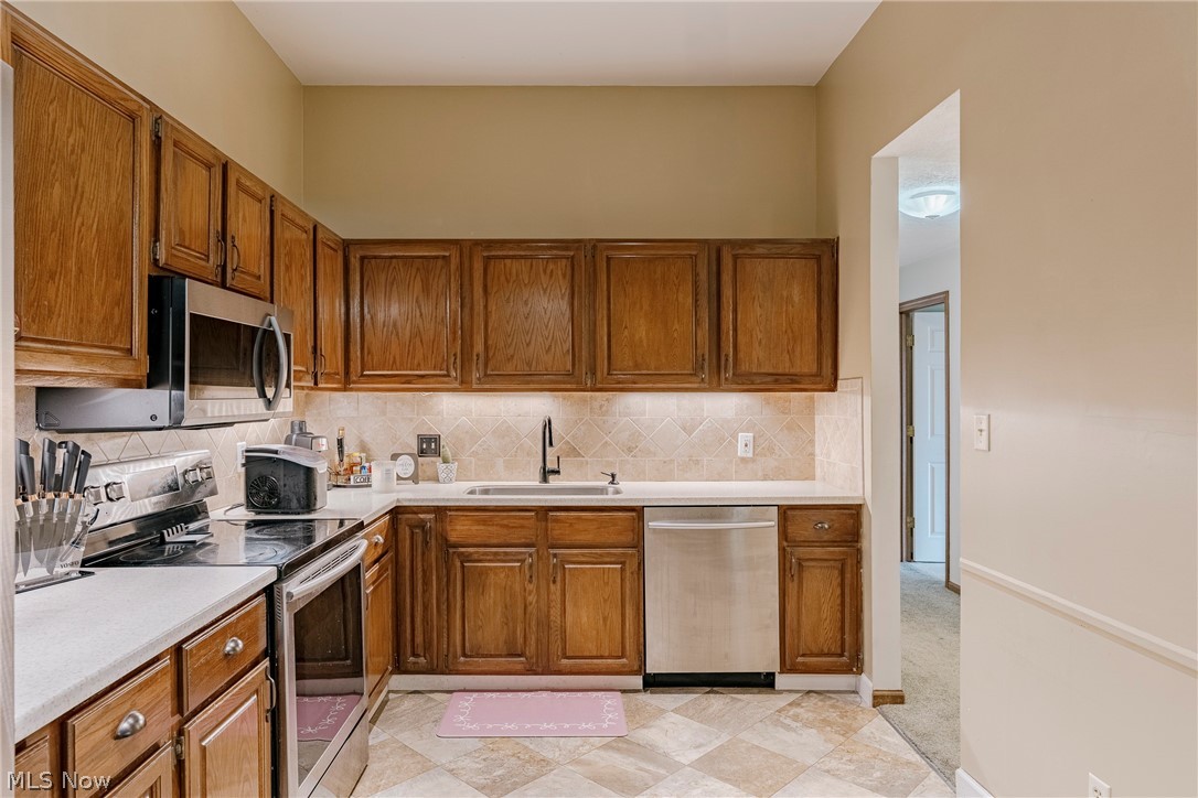 2889 Charing Cross Road NW Canton OH 44708