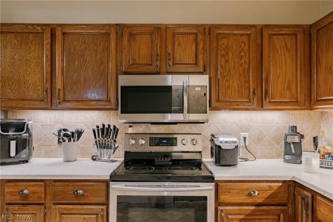 2889 Charing Cross Road NW Canton OH 44708
