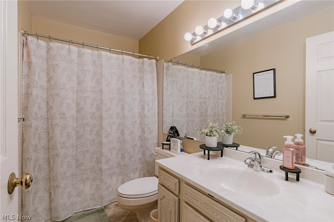 2889 Charing Cross Road NW Canton OH 44708