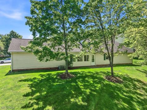 1715 Windrow Lane Broadview Heights OH 44147