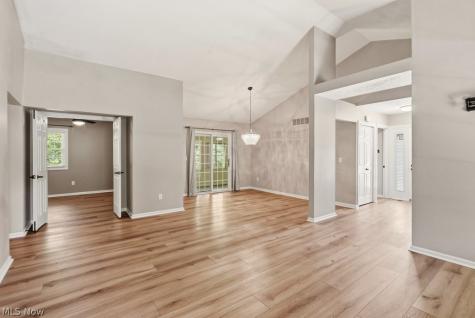 1715 Windrow Lane Broadview Heights OH 44147