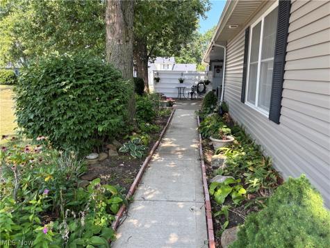 8140 Independence Drive Mentor OH 44060