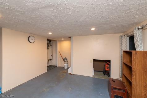 14212 Gramatan Avenue Cleveland OH 44111